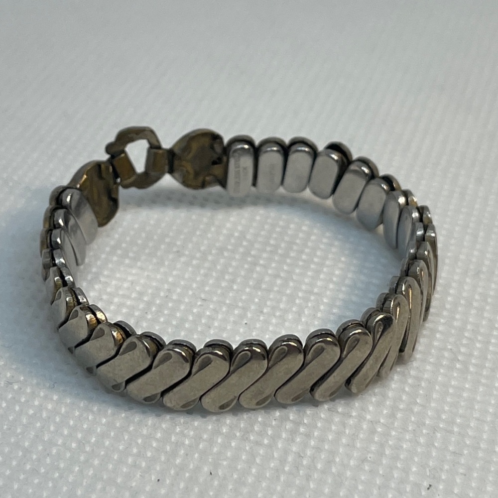 Expansion Bracelet